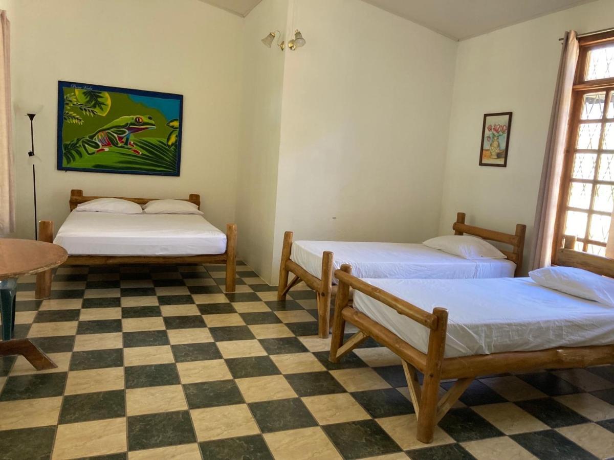 El Mono Loco Hotel 2* Tamarindo
