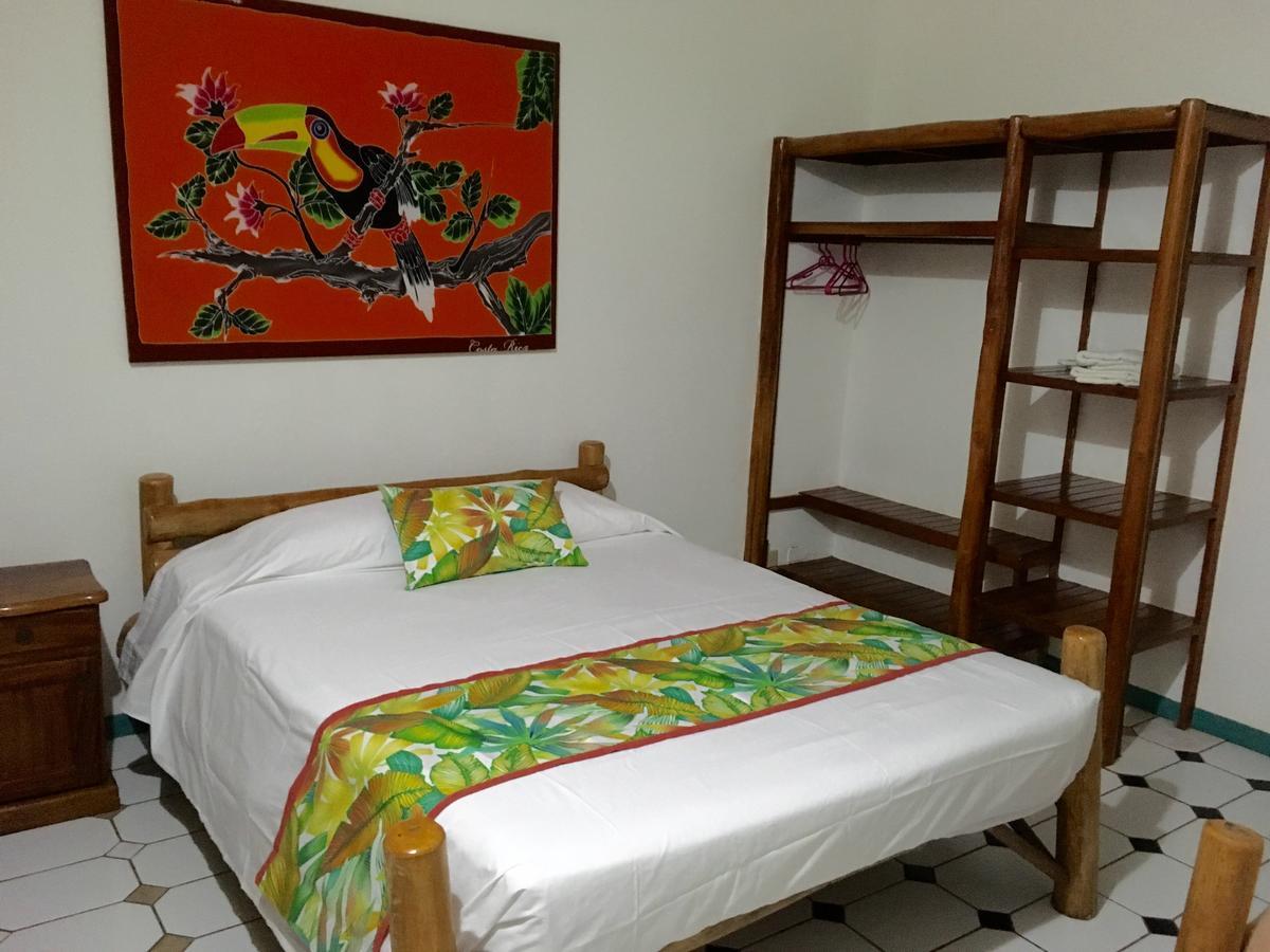 El Mono Loco Hotel 2*